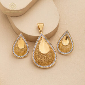 Pendant sets