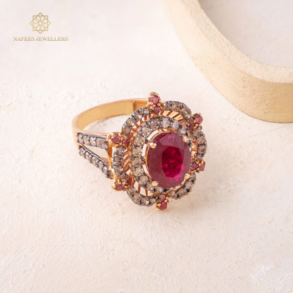 Fine gold ruby ring by Hibaat